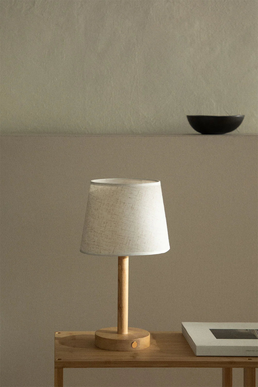 Fernati - Kabellose Tischlampe aus Holz
